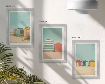 Composizione di 3 quadri con case colorate sulla spiaggia sotto il sole estivo