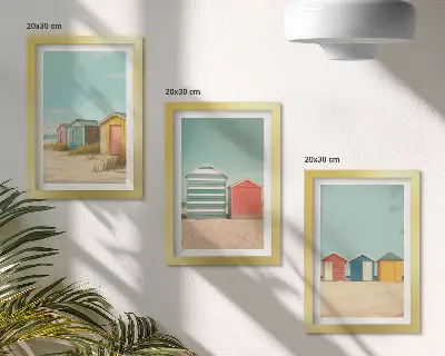 Composizione di 3 quadri con case colorate sulla spiaggia sotto il sole estivo