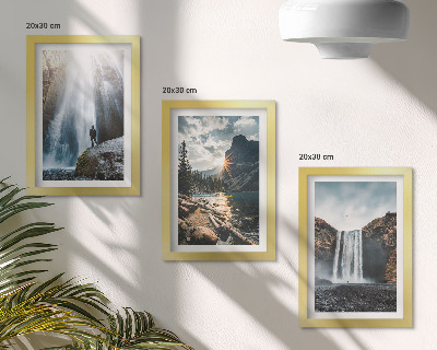 Composizione di 3 quadri Cascate in montagna con splendidi paesaggi naturali