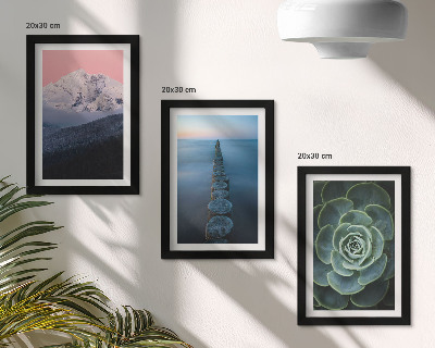 Trittico incorniciato Montagne con cielo rosa, acqua e piante grasse verdi