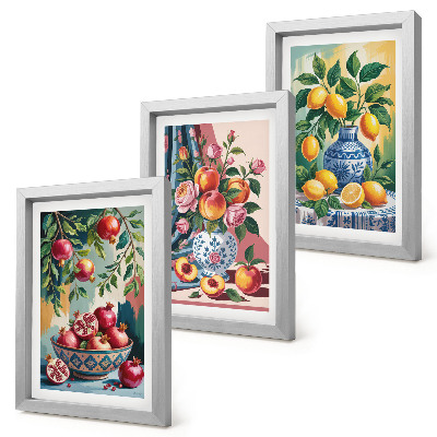 Composizione di 3 quadri Fiori e frutta dipinti in vasi