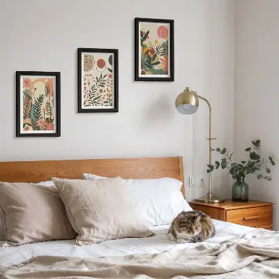 Trittico incorniciato con fantasie floreali vintage in tonalità pastello