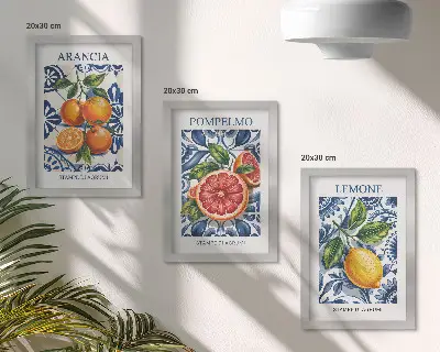 Trittico di poster di moda con agrumi in stile italiano versione incorniciata