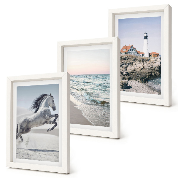 Trittico incorniciato Cavalli in movimento, spiaggia e onde dell'acqua del faro