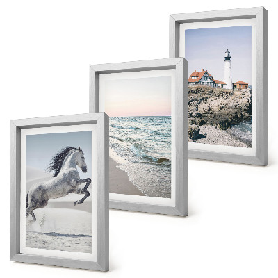 Trittico incorniciato Cavalli in movimento, spiaggia e onde dell'acqua del faro