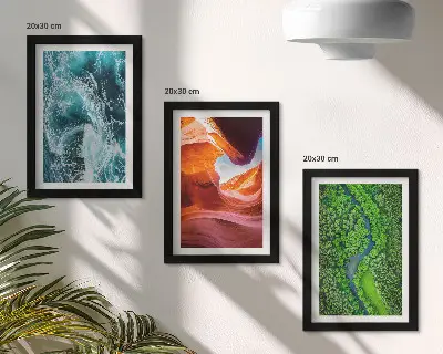 Composizione di 3 quadri con canyon, acqua in movimento e natura rigogliosa della foresta