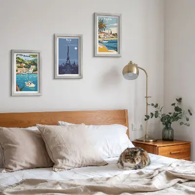 Composizione di 3 quadri con vedute di città costiere e della loro architettura
