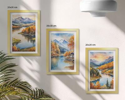 Composizione di 3 quadri Paesaggi montani autunnali con un fiume e un cottage in riva all'acqua.