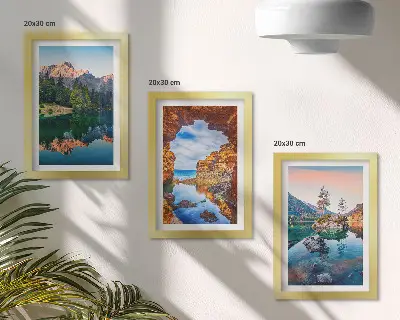 Composizione di 3 quadri con laghi di montagna e riflessi tra rocce e acqua