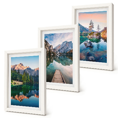 Composizione di 3 quadri Laghi di montagna con riflessi nell'acqua e nella foresta