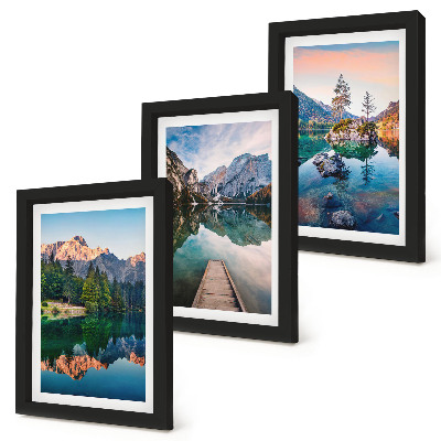 Composizione di 3 quadri Laghi di montagna con riflessi nell'acqua e nella foresta
