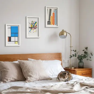 Composizione di 3 quadri con forme geometriche astratte moderne
