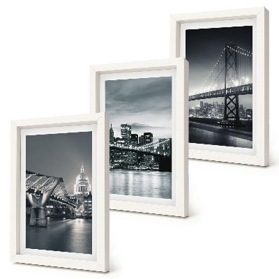 Composizione di 3 quadri Ponti e architettura urbana in diverse tonalità di grigio.