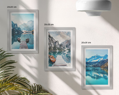 Trittico incorniciato Laghi di montagna con barche e riflessi sull'acqua
