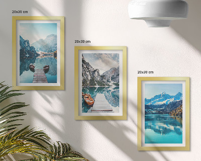Trittico incorniciato Laghi di montagna con barche e riflessi sull'acqua