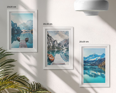 Trittico incorniciato Laghi di montagna con barche e riflessi sull'acqua