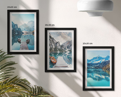 Trittico incorniciato Laghi di montagna con barche e riflessi sull'acqua