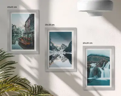 Composizione di 3 quadri con paesaggi montani, cascata e lago