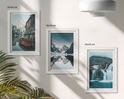 Composizione di 3 quadri Paesaggi montani con cascata e lago