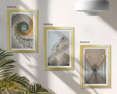 Trittico incorniciato con la scala a chiocciola della cattedrale, la vista della facciata dell'edificio e un corridoio piastrellato