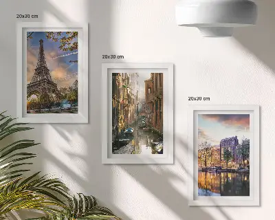 Composizione di 3 quadri con la Torre Eiffel, i canali di Venezia e le vie di Amsterdam