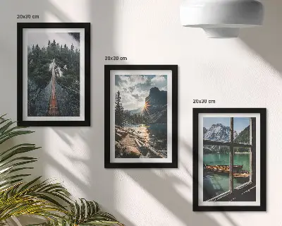 Composizione di 3 quadri con ponte sul lago nella foresta, barche e vista sulle montagne
