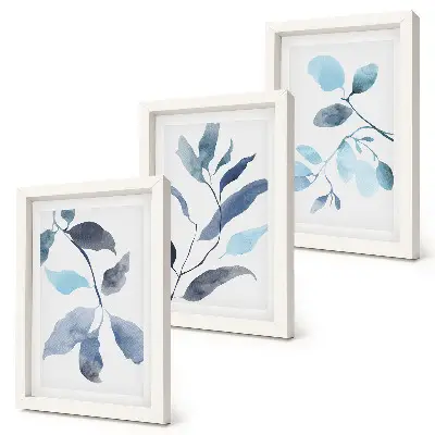 Trittico incorniciato foglie blu su sfondo chiaro in stile acquerello