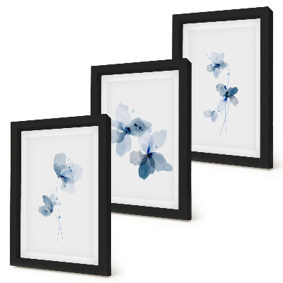 Composizione di 3 quadri Fiori nelle tonalità del blu su uno sfondo chiaro