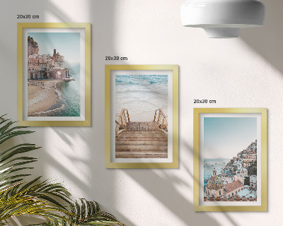 Trittico incorniciato Panorami estivi dai colori pastello con architettura marittima e spiaggia