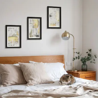 Trittico di quadri con motivi astratti minimalisti e alla moda