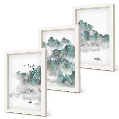 Composizione di 3 quadri Montagne tra le nuvole con uccelli e una barca sull'acqua japandi