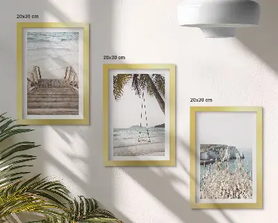 Composizione di 3 quadri con spiaggia, scalini in legno e altalena sul mare