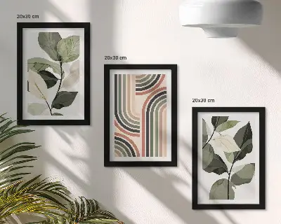 Trittico incorniciato con motivi vegetali e disegni geometrici in varie tonalità di verde