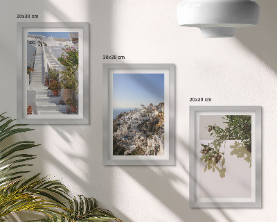 Trittico incorniciato Scale bianche a Santorini con vista sulla città