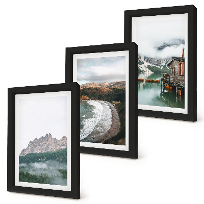Composizione di 3 quadri Paesaggi montani con spiaggia e casa in legno