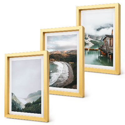 Trittico incorniciato Panorami di montagne e spiagge con nuvole e acqua