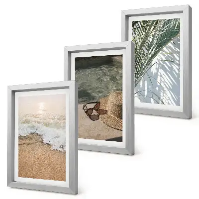 Composizione di 3 quadri con acqua, cappello da spiaggia, occhiali da sole e foglie