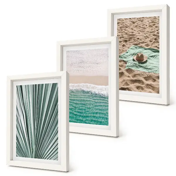 Composizione di 3 quadri con panorami di vacanze estive sulla spiaggia in riva al mare