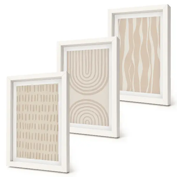 Composizione di 3 quadri con motivi astratti nelle tonalità del beige e del bianco