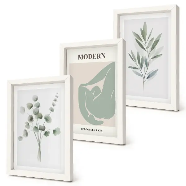 Composizione di 3 quadri con motivi vegetali in delicate tonalità di verde