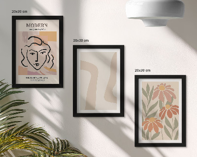 Composizione di 3 quadri Donna in stile moderno con motivi astratti
