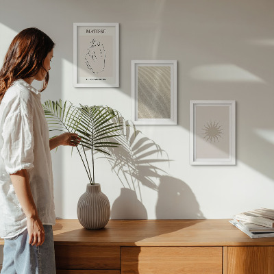 Composizione di 3 quadri Linee minimaliste, sabbia, onde e sole.