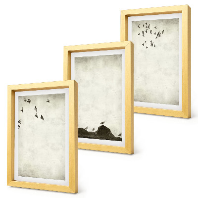 Composizione di 3 quadri stormo di uccelli in volo in stile minimalista