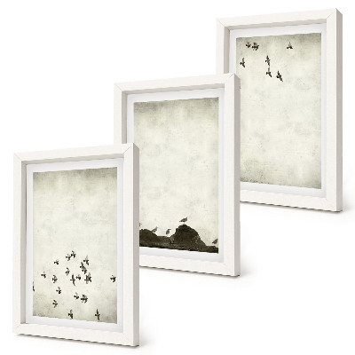 Trittico incorniciato Uccelli in volo dipinti in stile minimalista