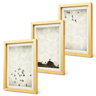 Trittico incorniciato Uccelli in volo dipinti in stile minimalista