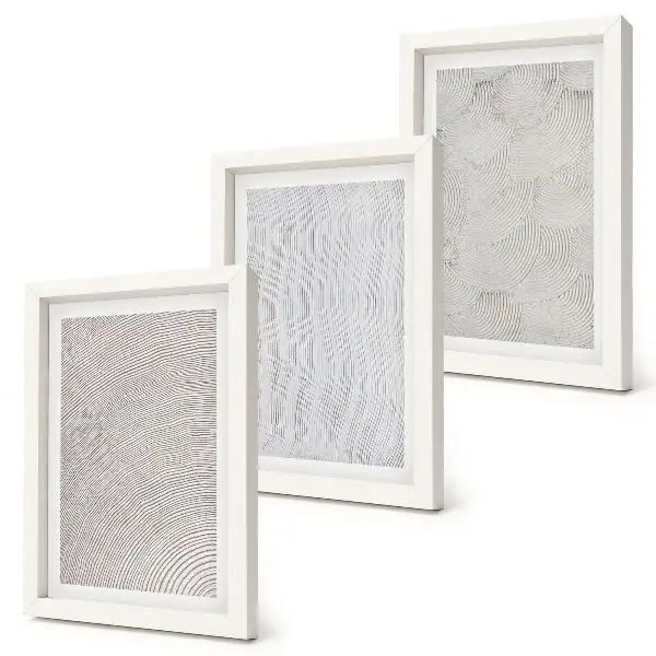 Composizione di 3 quadri disegni nella sabbia con strutture geometriche lineari