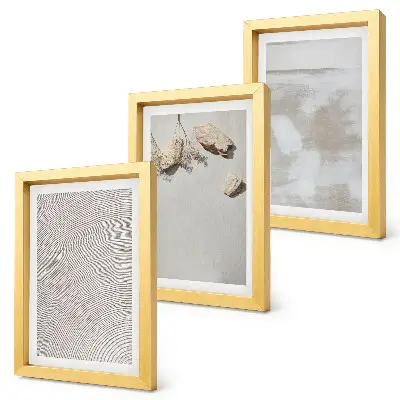 Composizione di 3 quadri con sabbia, pietre e texture consumata in stile boho