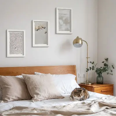 Composizione di 3 quadri con sabbia, pietre e texture consumata in stile boho