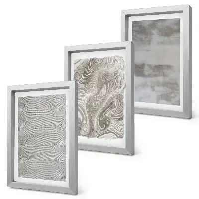 Trittico di quadri incorniciati con strutture industriali dal design astratto