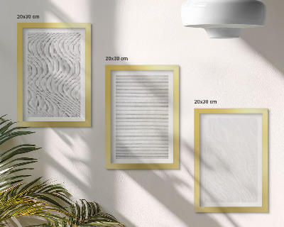 Trittico incorniciato Strutture luminose a forma di stringa disegnano motivi sulla sabbia
